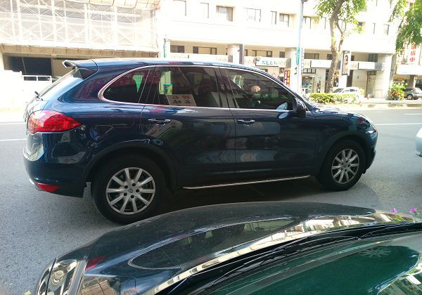 auto_2975.jpg auto_2975.jpg